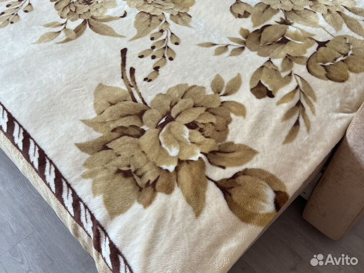 Покрывало плед одеяло бежевое 1,8*2,2 м