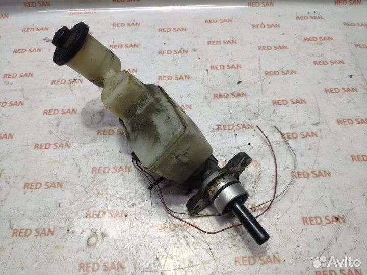 Главный тормозной цилиндр Toyota Rav 4 ACA21R