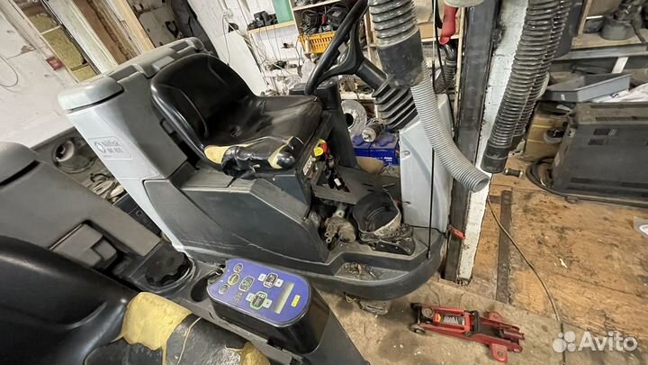 Поломоечная машина nilfisk 855