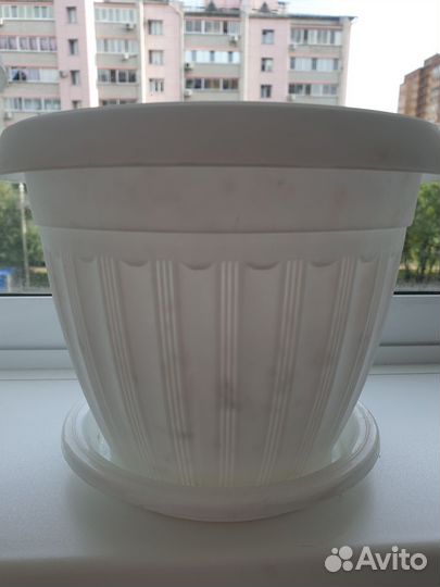 Горшки пластиковые (кашпо) б/у (бронь)