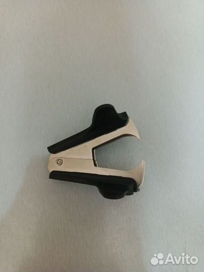 Скобоудалитель (антистеплер )