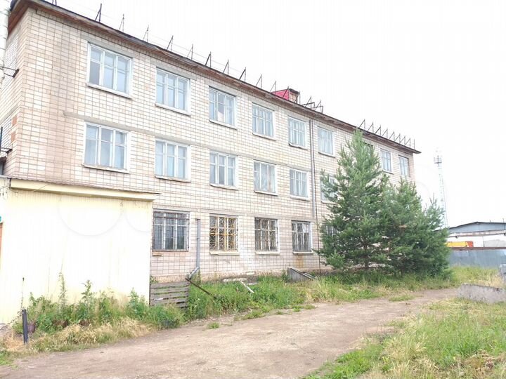 Здание, 935 м²