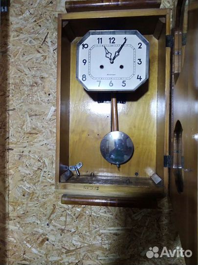 Часы настенные
