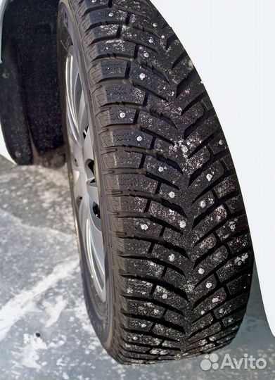Toyo Observe Ice-Freezer 205/55 R16