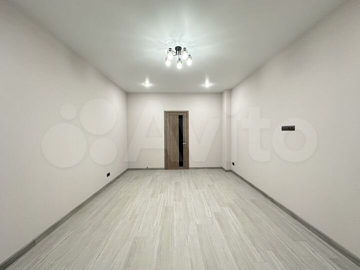 2-к. квартира, 97 м², 8/10 эт.