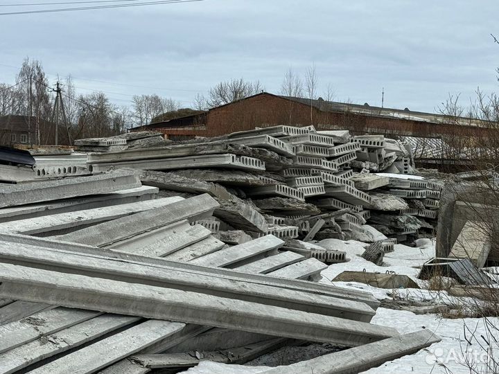Отдаем бесплатно плиты некондиция