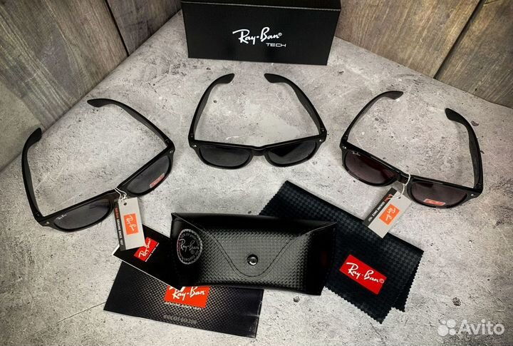 Солнцезащитные очки Ray Ban