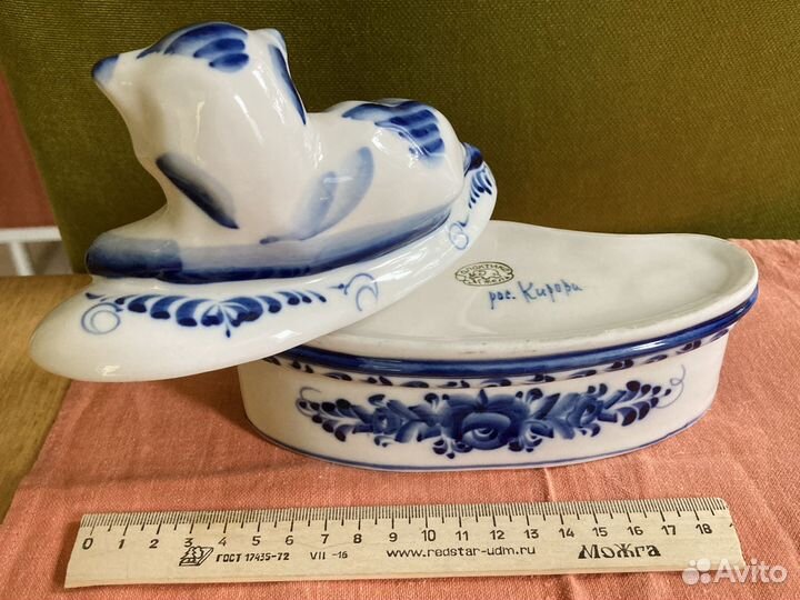 Редкая сувенирная шкатулка-кошечка из Гжели