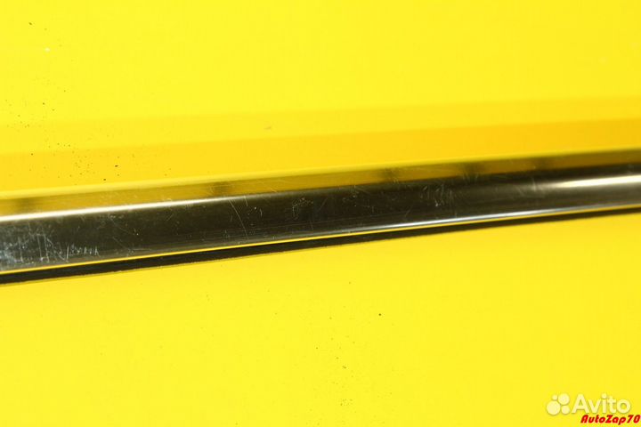 VW Phaeton Молдинг двери передней левой