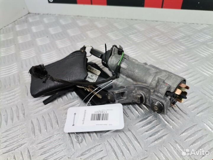 Замок зажигания для Volkswagen Passat 5 4B0905851