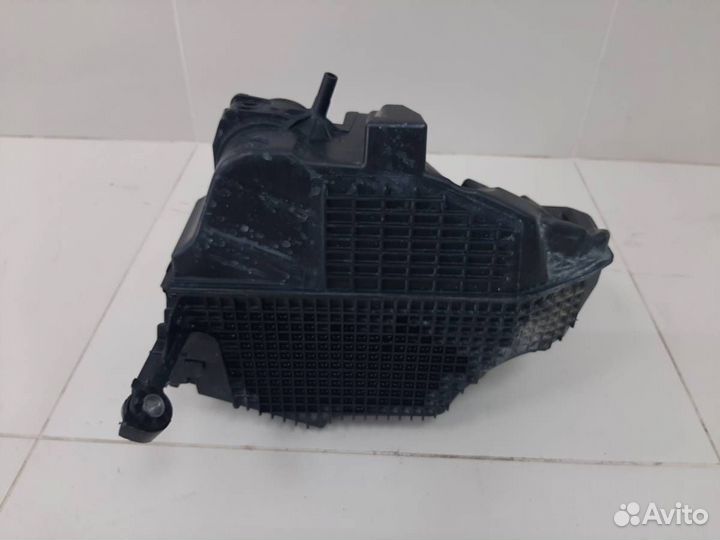 Корпус воздушного фильтра Renault Duster 2012