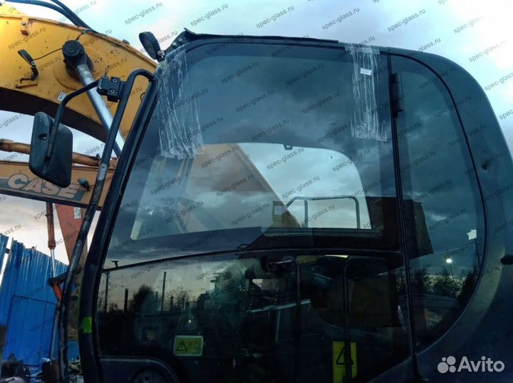 Лобовое стекло для JCB 456 ZX