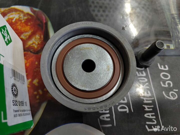 Ролик обводной ремня грм INA Vag