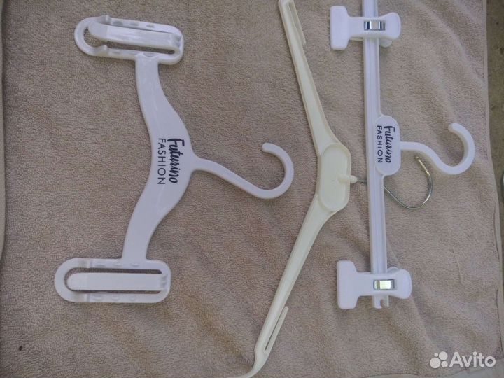 Вешалка-плечики для одежды