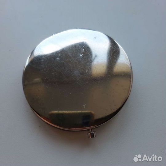 Зеркальце карманное