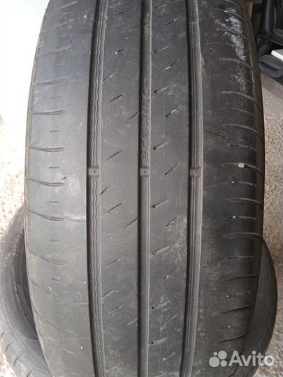 Kumho Ecowing ES01 KH27 215/65 R16 98H