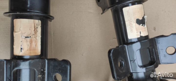 Передние амортизаторы Citroen Jumpy 2016- по н.в