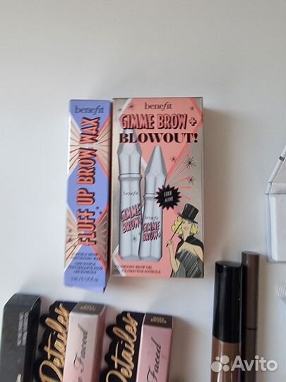 Продукт для бровей 1 шт