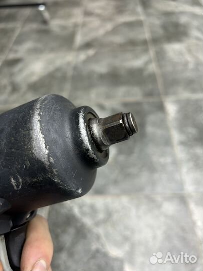 Пневмогайковерт helas 1350Nm