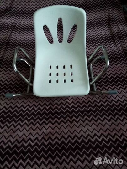 Сиденье в ванну