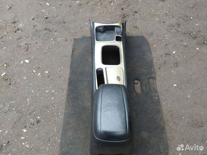 Подлокотник hyundai sonata 4