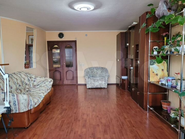 3-к. квартира, 103 м², 8/10 эт.