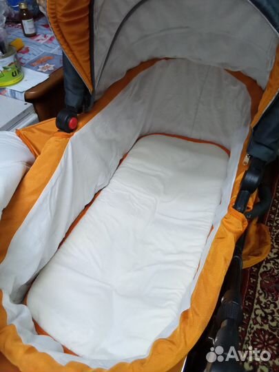 Коляска Zipy verdi 3 в 1.С автолюлькой