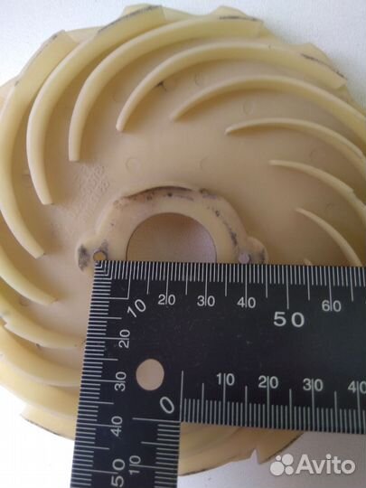 Пластик.крыльчатка,статор двигателя пылесоса