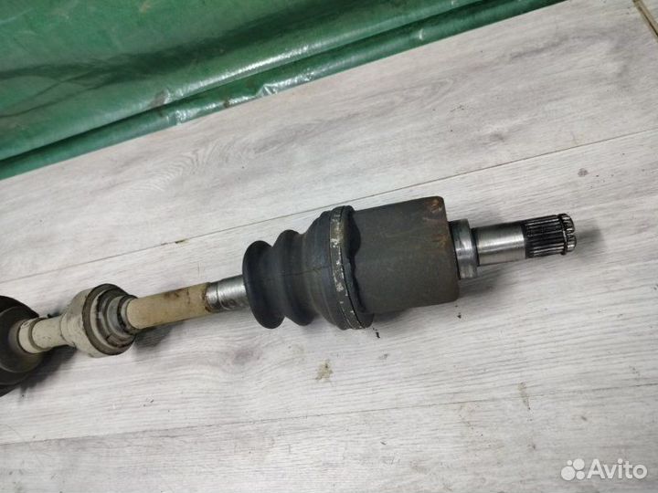 Полуось передняя левая Mitsubishi Space Star 1.6