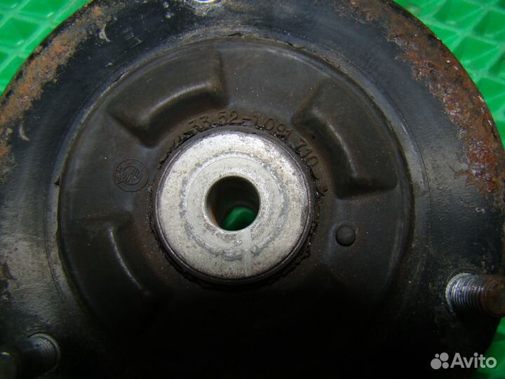 Опора заднего амортизатора bmw 5 e39 бмв 5 е39