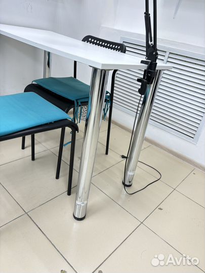 Металическая ножка для столешниц