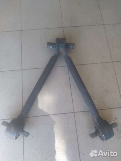 Тяга v образная Mercedes Actros