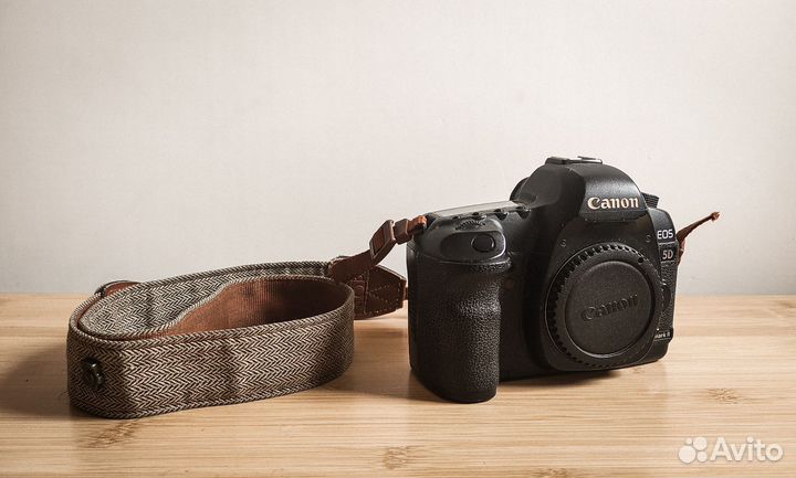 Фотоаппарат canon 5D mark ii