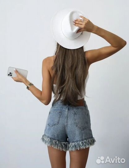 Шорты женские джинсовые бахрома бермуды