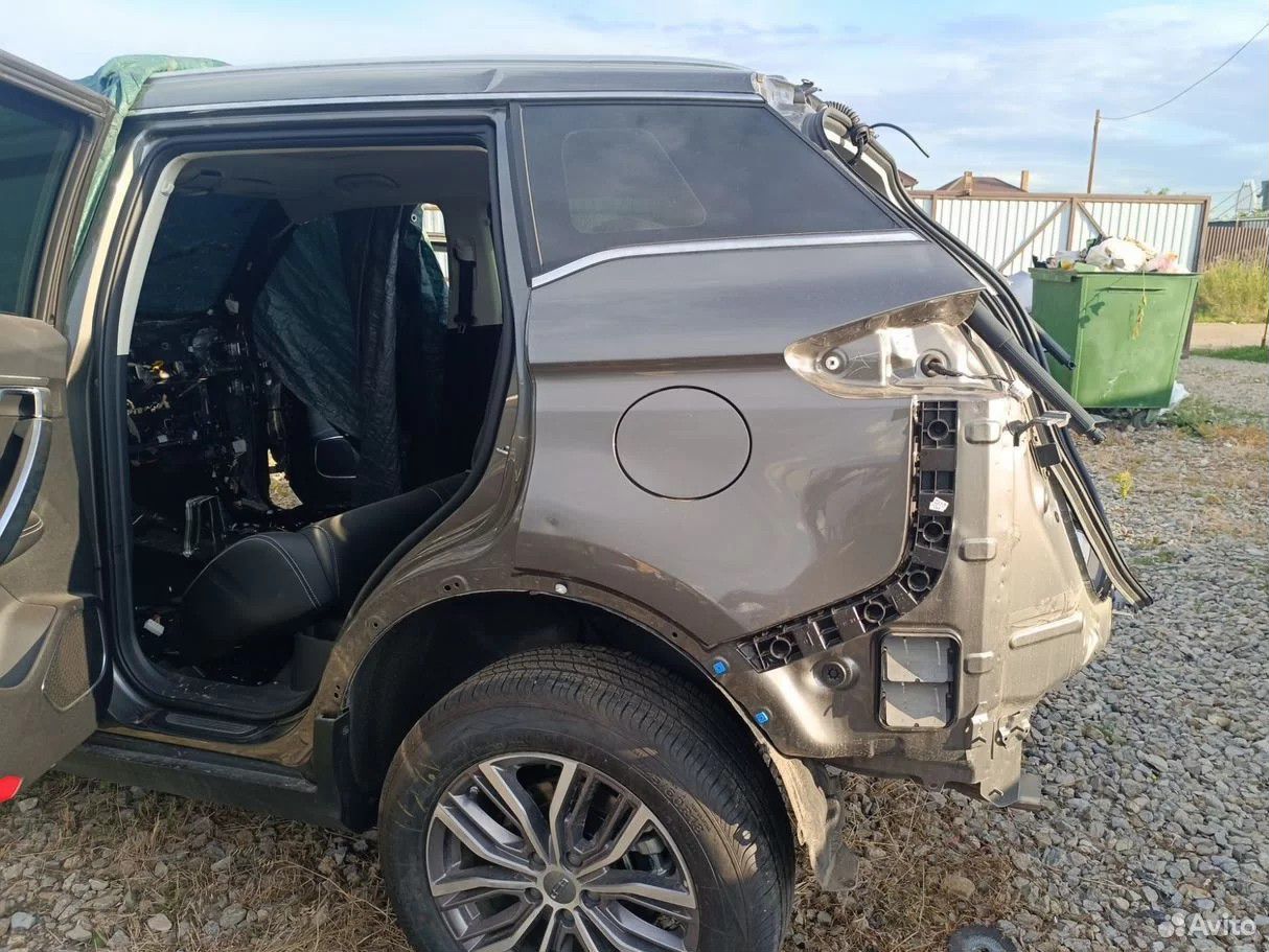 Крыло заднее левое четверть Geely Atlas pro