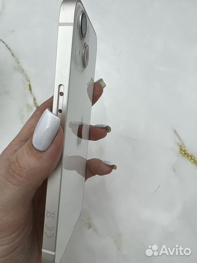 Корпус iPhone 13