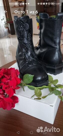 Стильные фирменный ботильоны