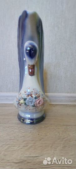 Ваза-лебедь кисловодский фарфор