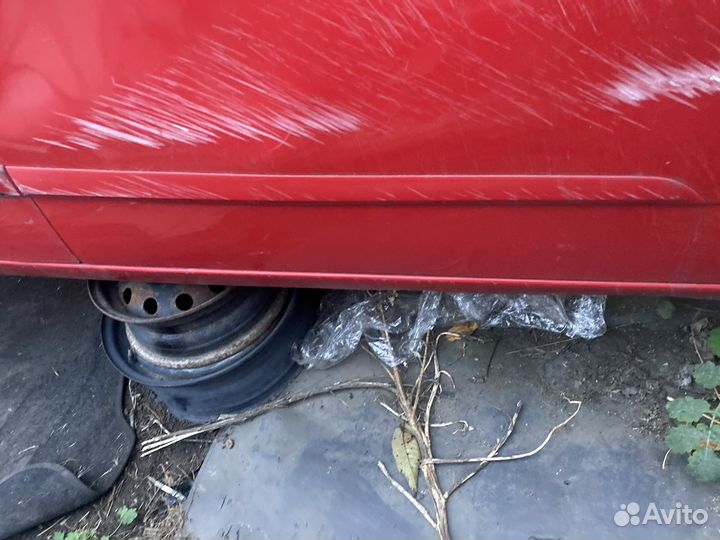 Молдинг передней правой двери opel astra h