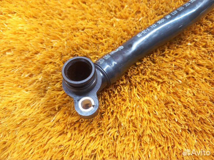 Клапан вентиляции картерных газов Volkswagen Golf