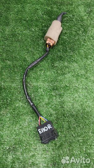 Переключатель обогрева сидений Nissan X-Trail T30