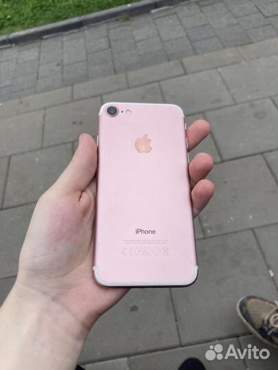 Телефон iPhone 7 32 гб