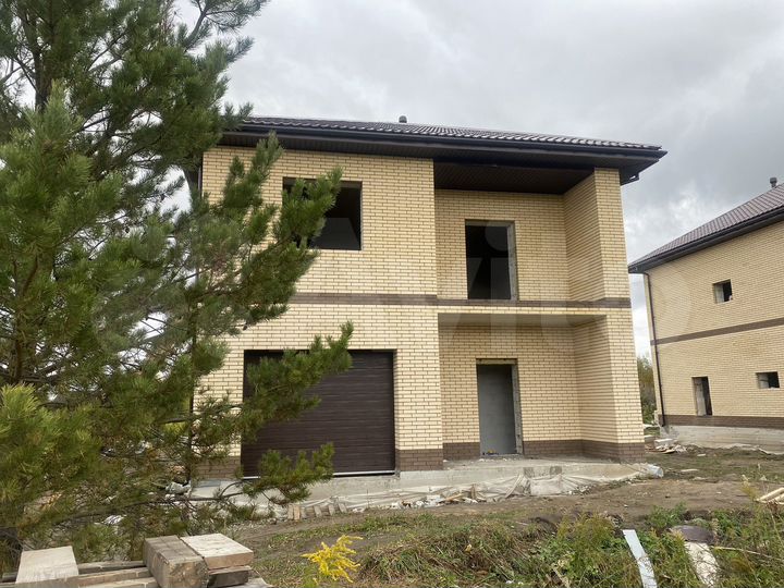 Дом 145 м² на участке 7 сот.