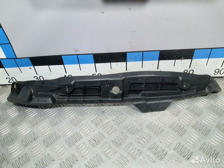 Б/У Упорная планка переднего левого крыла#001