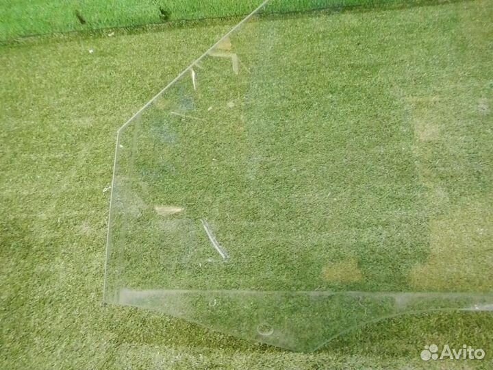 Стекло двери переднее левое BMW 3er F30 (2011-2020