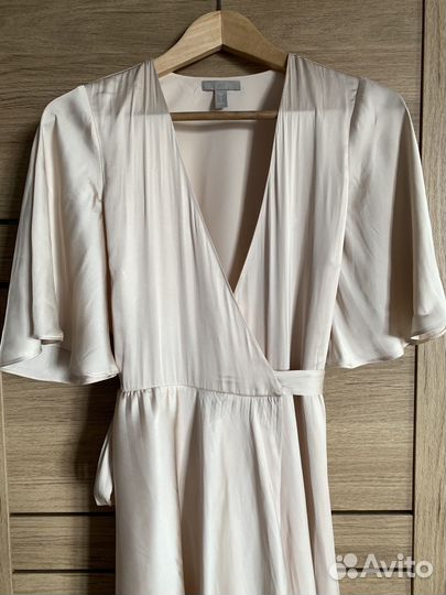 Атласное платье