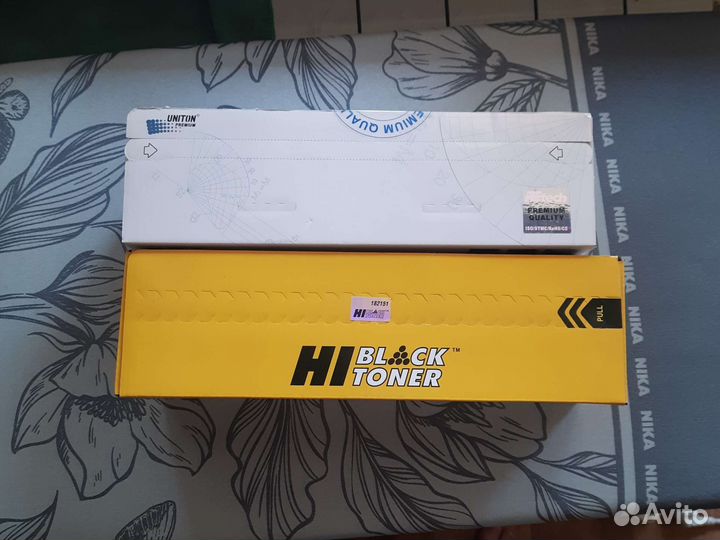 Картриджи к принтеру HP с чипом, в наличии 6 штук