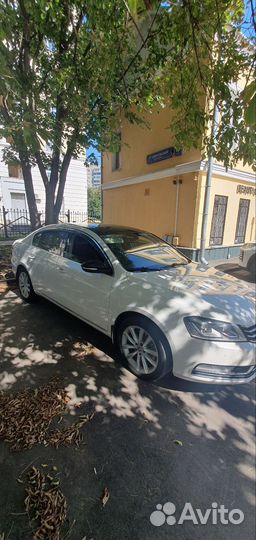 Volkswagen Passat, 2011