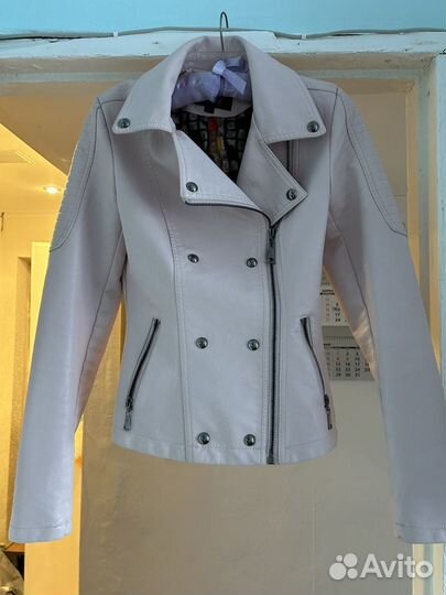 Новая куртка кожзам 40р (XS)