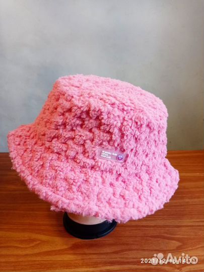 Женская меховая панама под барашек